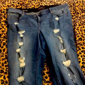 Torrid Bombshell Skinny jeans